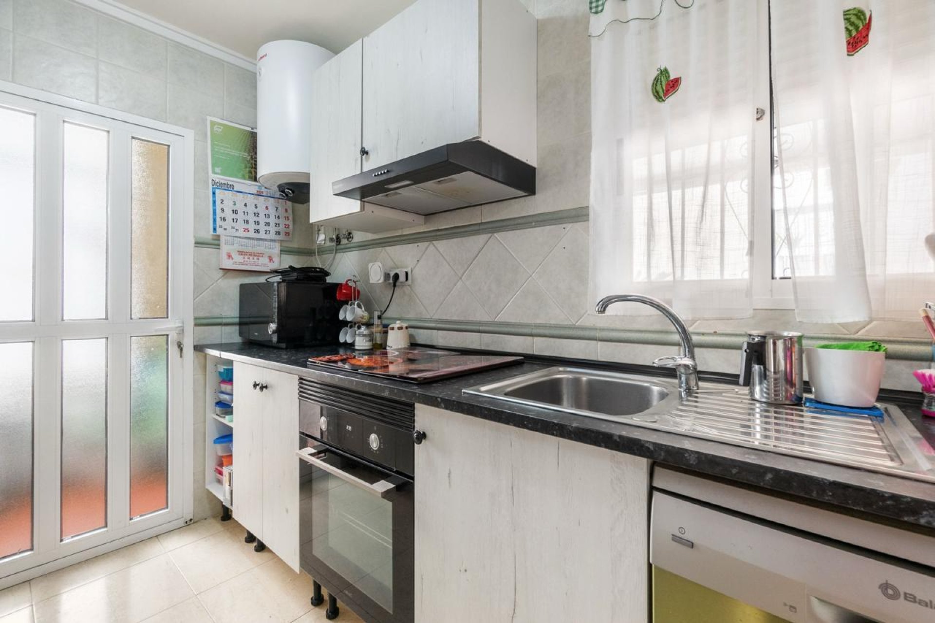 Resale - Villa / House - Orihuela Costa - Las Filipinas