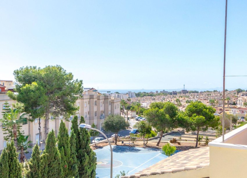 Resale - Villa / House - Orihuela Costa - Las Filipinas