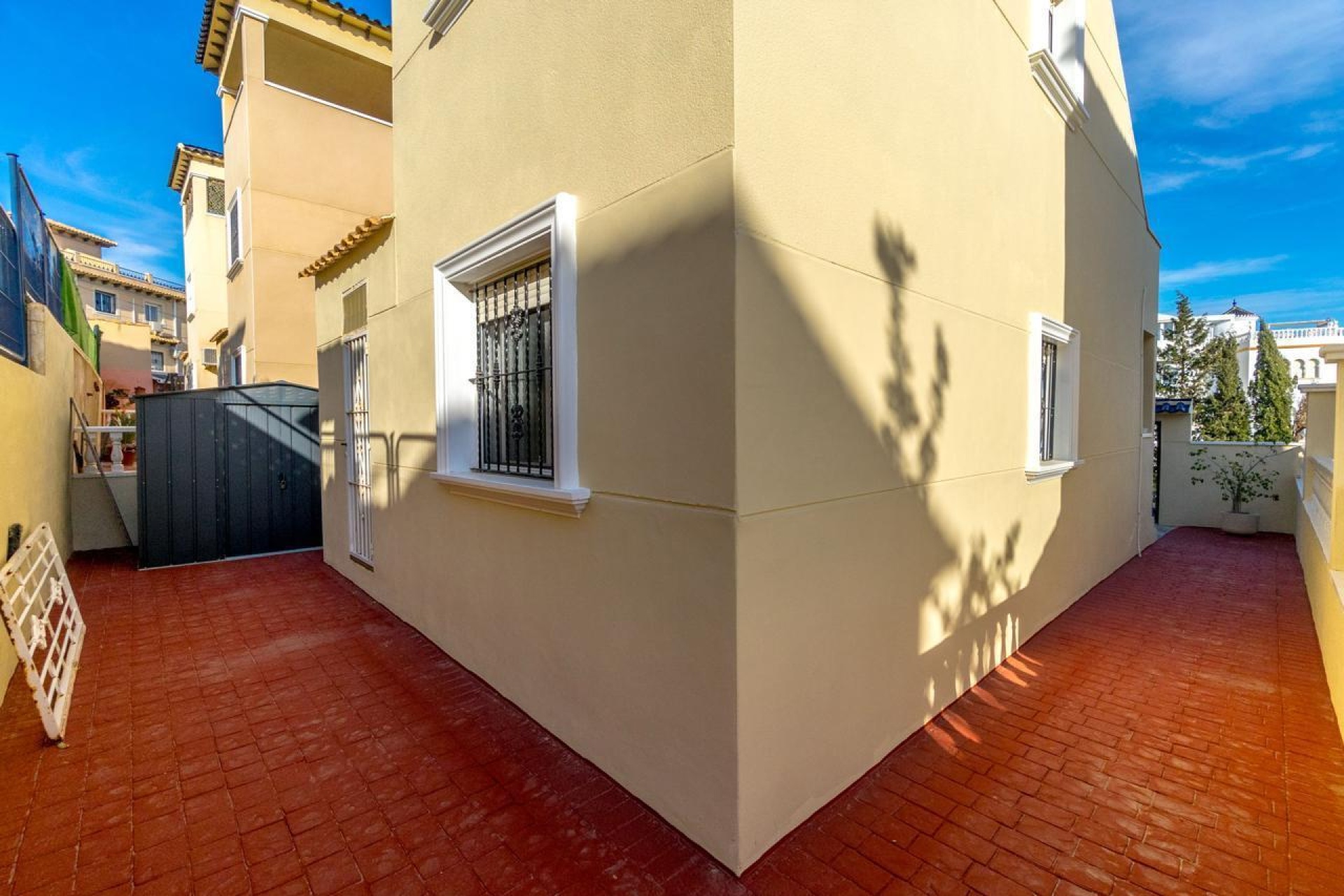 Resale - Villa / House - Orihuela Costa - Las Filipinas