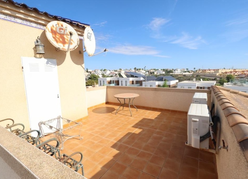 Resale - Villa / House - Orihuela Costa - Las Filipinas