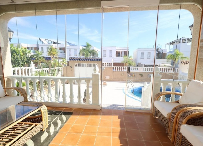 Resale - Villa / House - Orihuela Costa - Las Filipinas