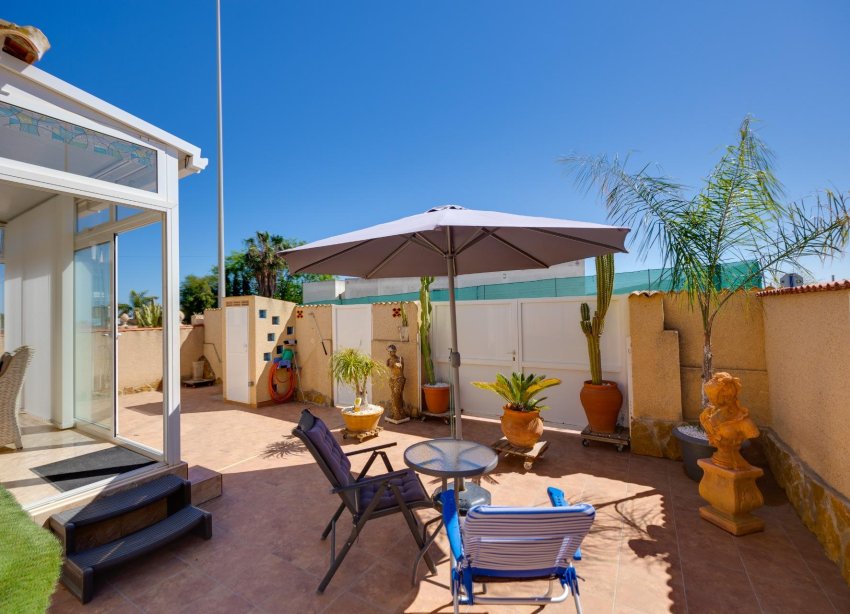 Resale - Villa / House - Orihuela Costa - Lomas de Don Juan