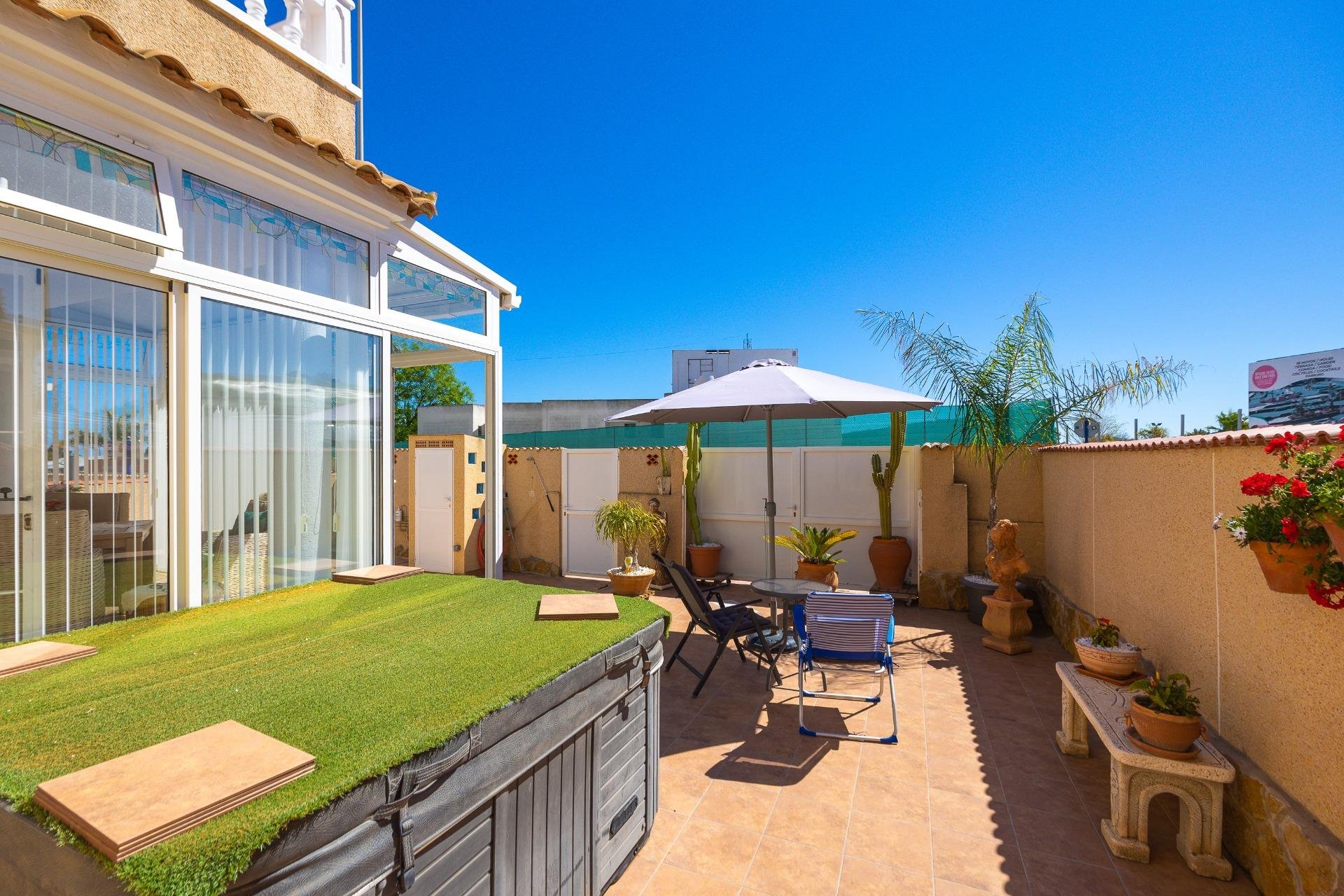 Resale - Villa / House - Orihuela Costa - Lomas de Don Juan