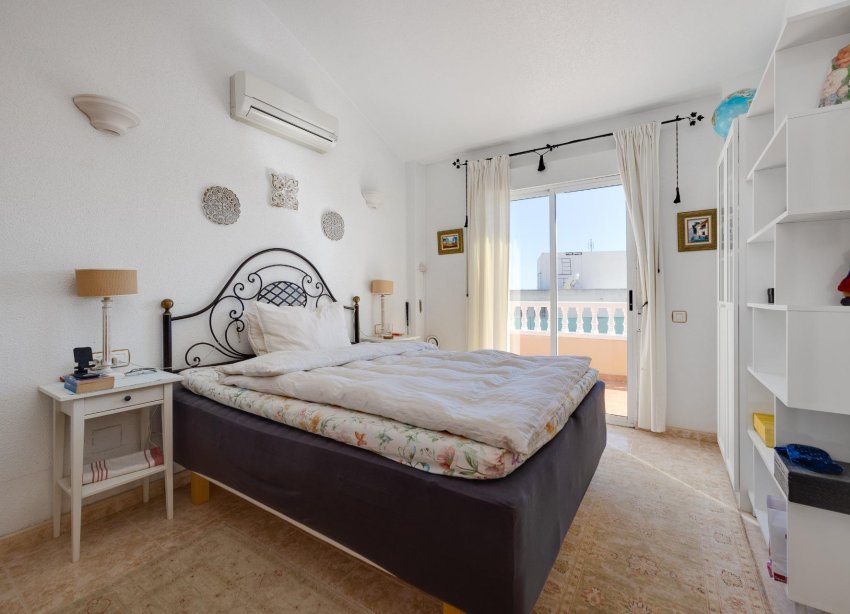 Resale - Villa / House - Orihuela Costa - Lomas de Don Juan