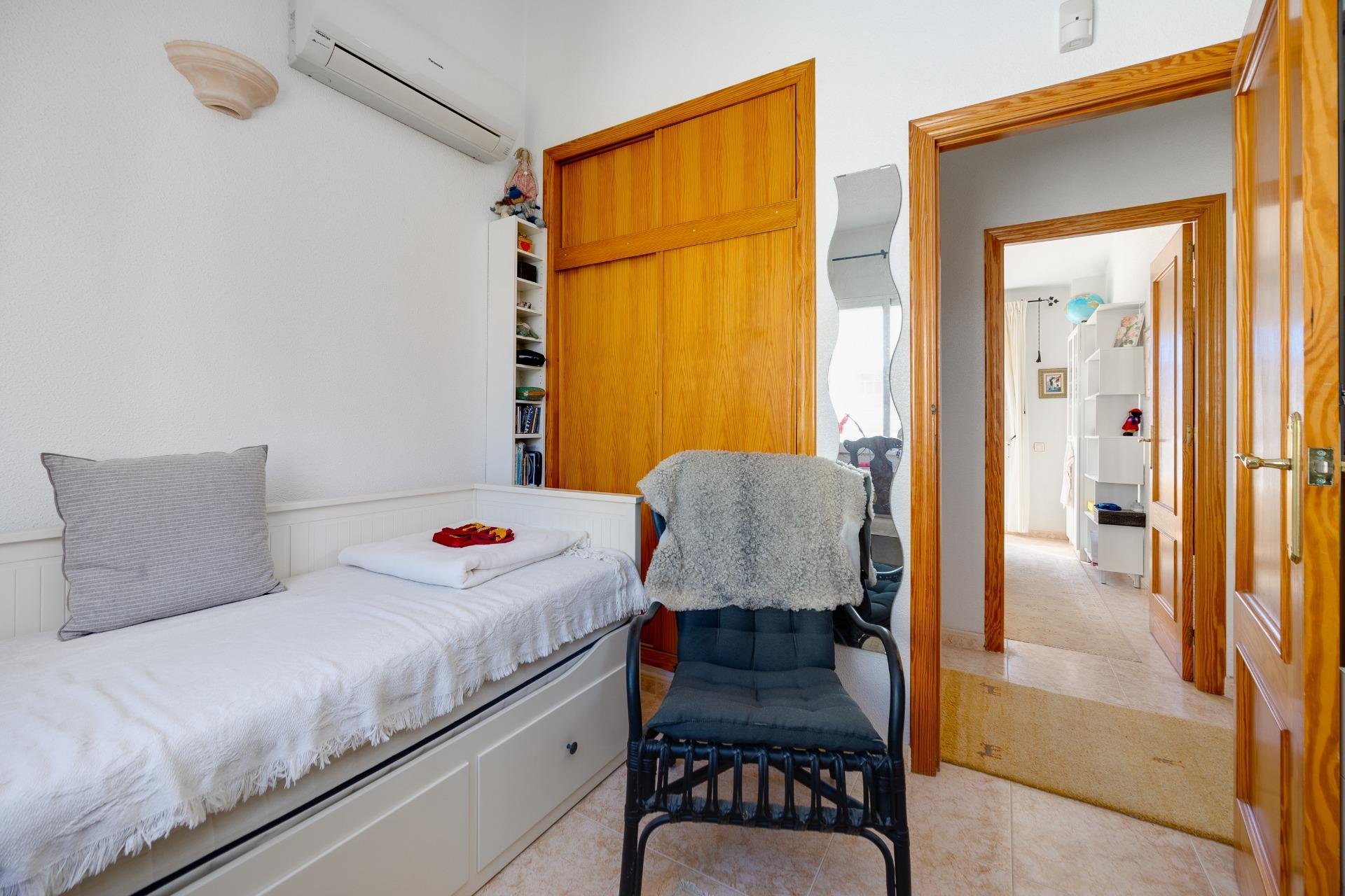 Resale - Villa / House - Orihuela Costa - Lomas de Don Juan