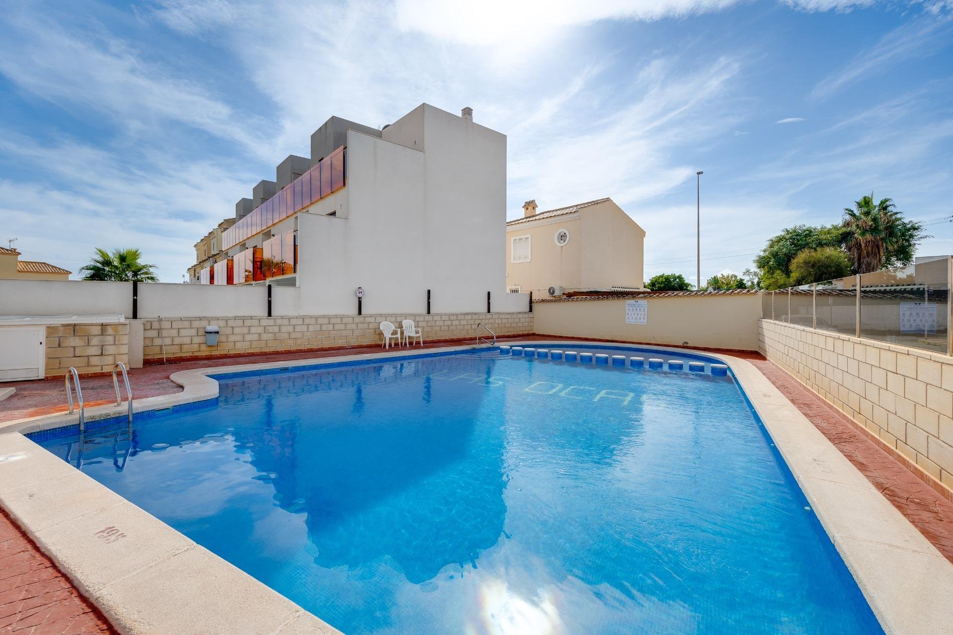 Resale - Villa / House - Orihuela Costa - Lomas de Don Juan