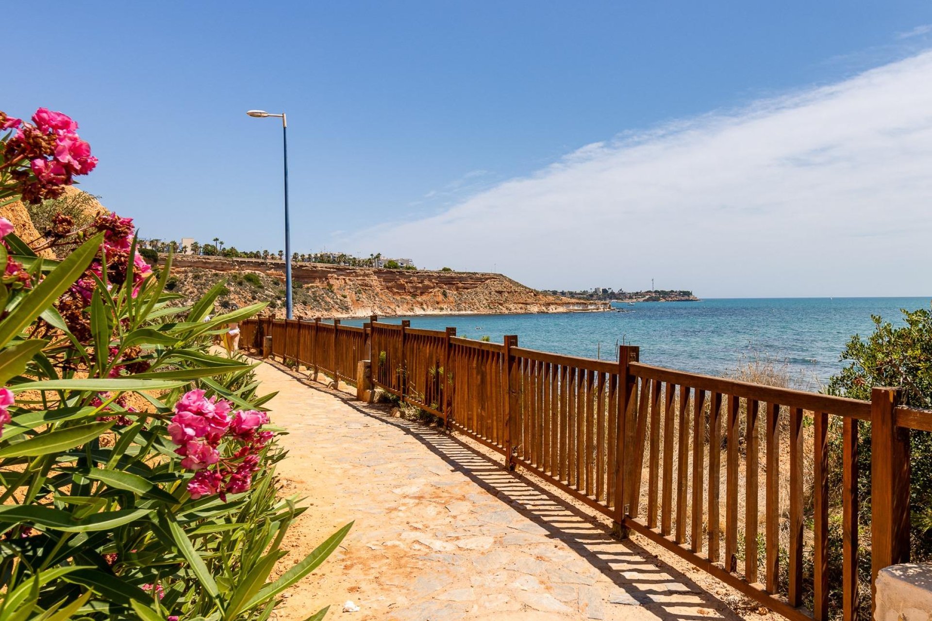 Resale - Villa / House - Orihuela Costa - Lomas de Don Juan