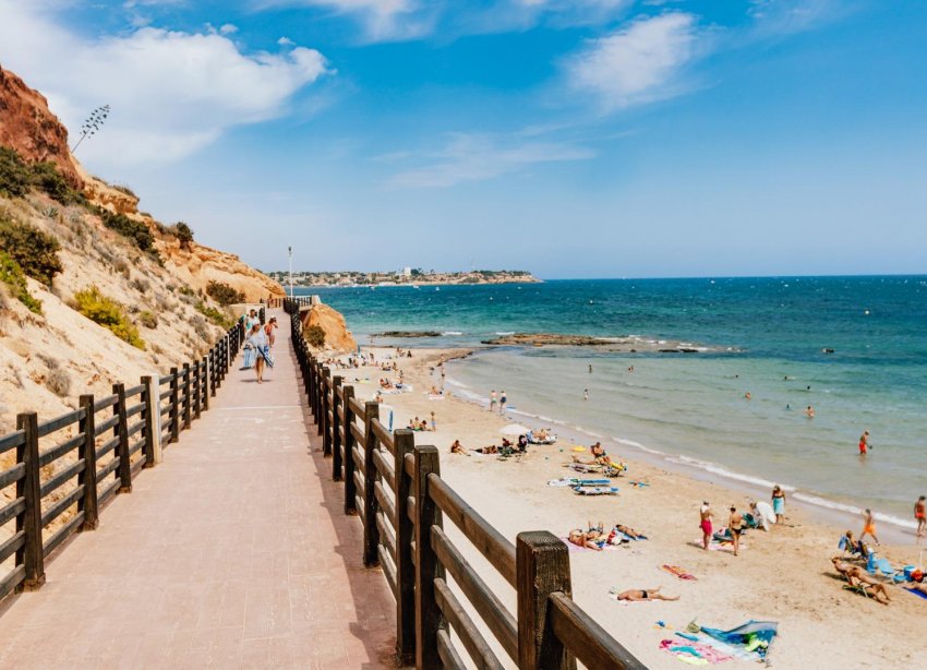 Resale - Villa / House - Orihuela Costa - Lomas de Don Juan