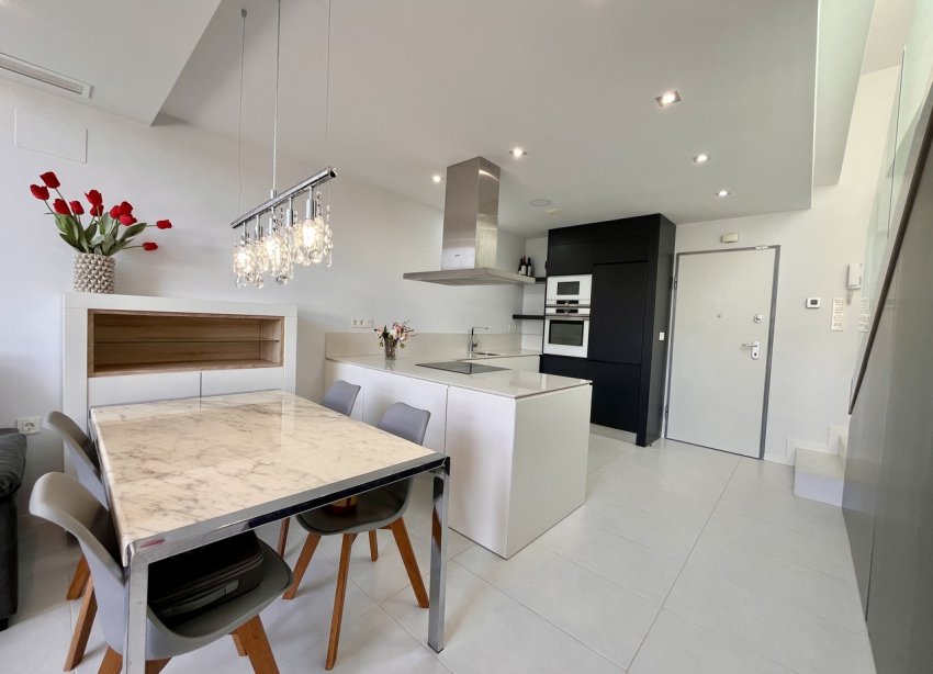 Resale - Villa / House - Orihuela Costa - Los Dolses