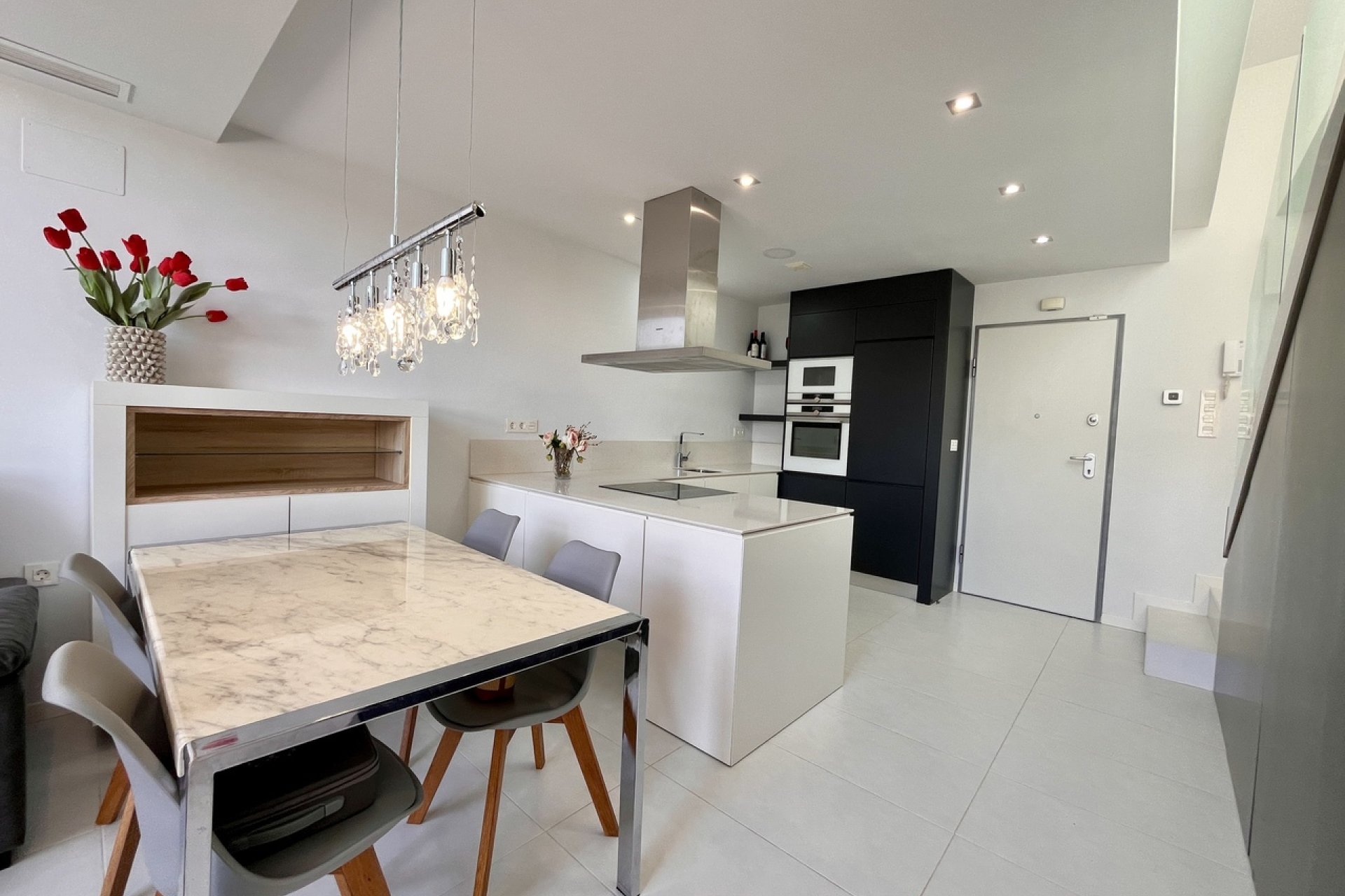 Resale - Villa / House - Orihuela Costa - Los Dolses