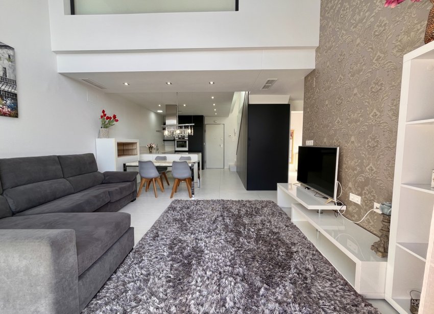 Resale - Villa / House - Orihuela Costa - Los Dolses