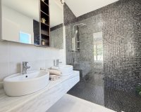 Resale - Villa / House - Orihuela Costa - Mil Palmeras