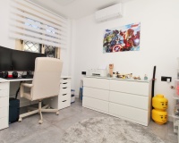 Resale - Villa / House - Orihuela Costa - Mil Palmeras