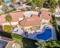 Resale - Villa / House - Orihuela Costa - MUY CERCA DE LA PLAYA