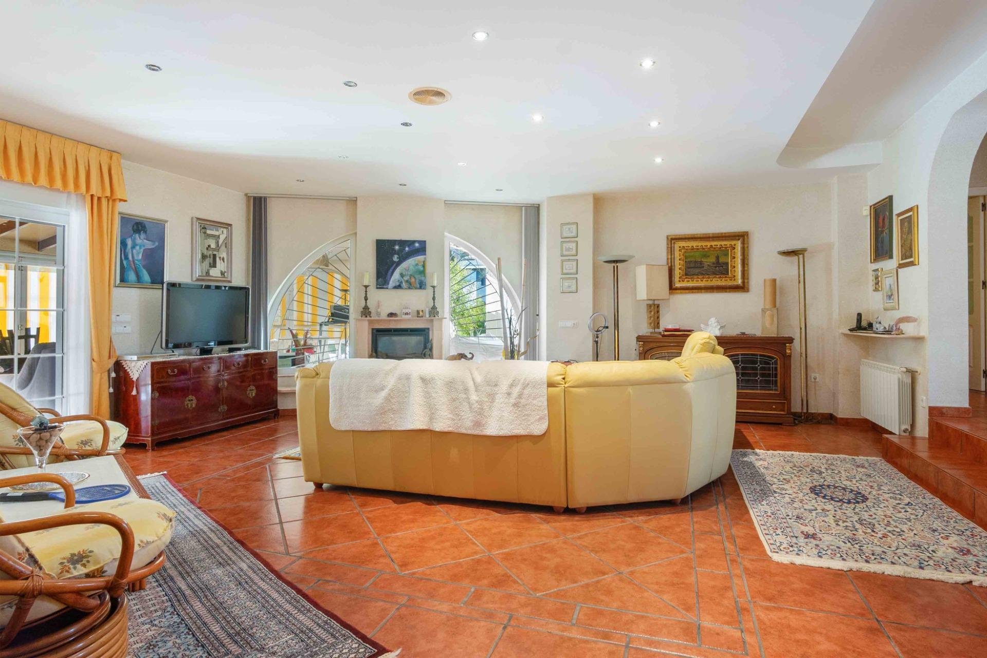 Resale - Villa / House - Orihuela Costa - MUY CERCA DE LA PLAYA