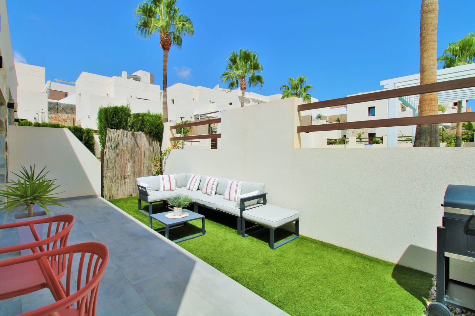 Resale - Villa / House - Orihuela Costa - PAU 8