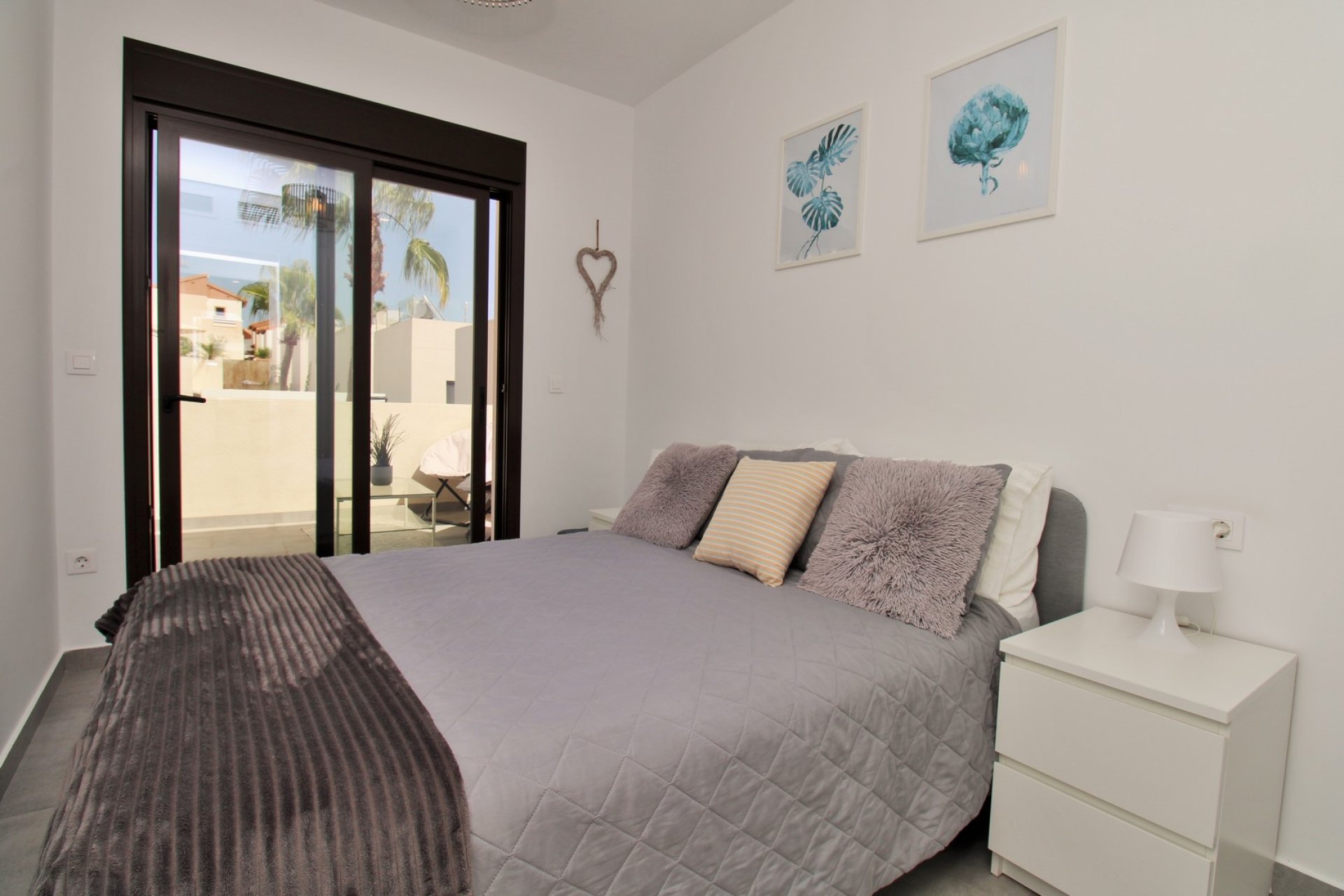 Resale - Villa / House - Orihuela Costa - PAU 8