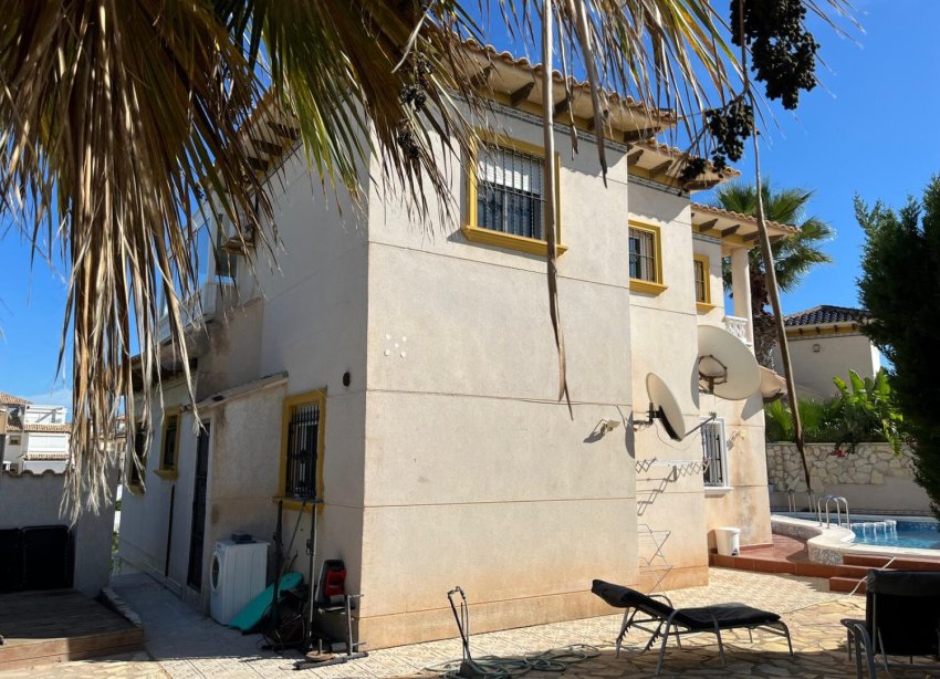 Resale - Villa / House - Orihuela Costa - Playa Flamenca