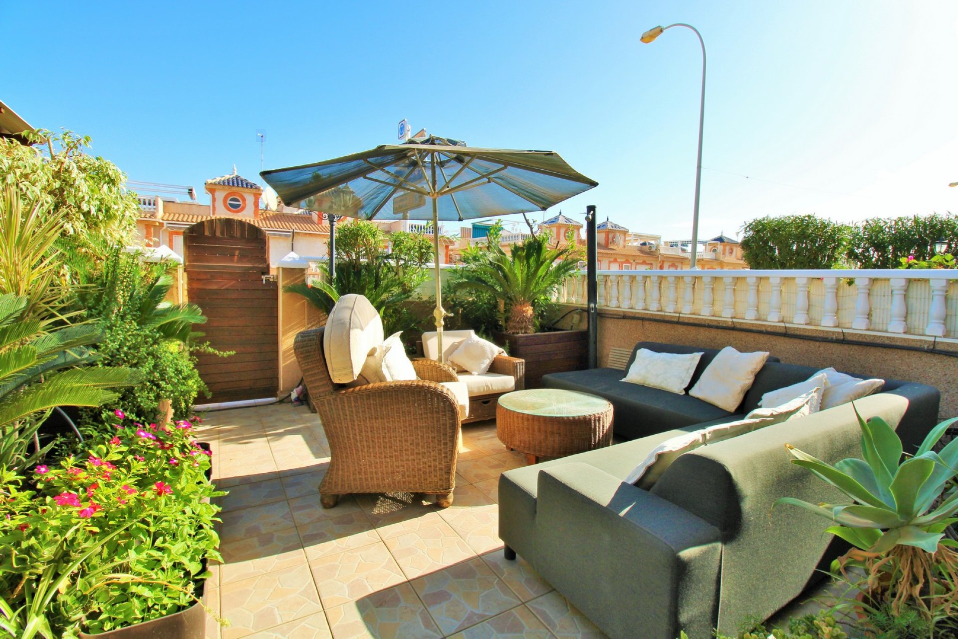 Resale - Villa / House - Orihuela Costa - Playa Flamenca