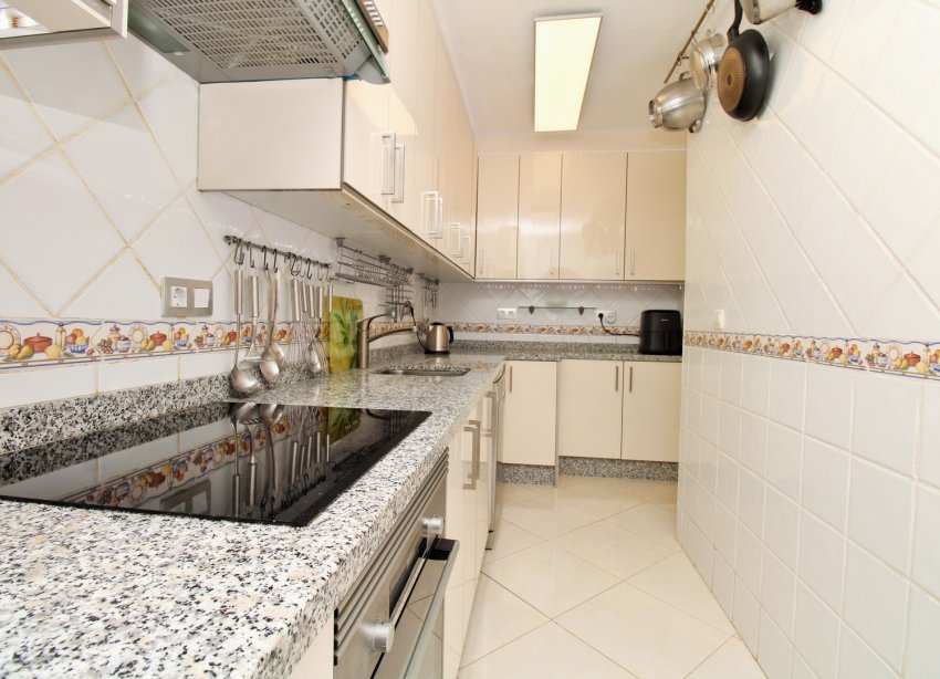 Resale - Villa / House - Orihuela Costa - Playa Flamenca