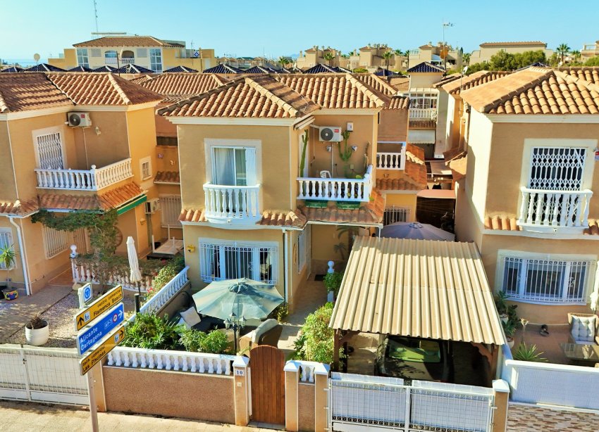 Resale - Villa / House - Orihuela Costa - Playa Flamenca