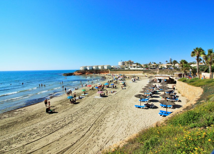 Resale - Villa / House - Orihuela Costa - Playa Flamenca