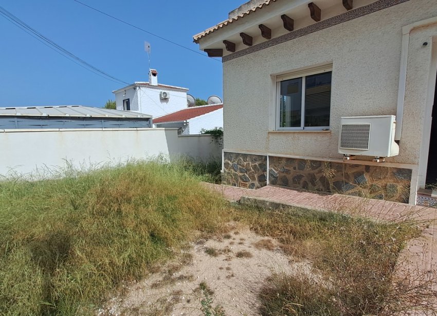 Resale - Villa / House - Orihuela Costa - Villamartín