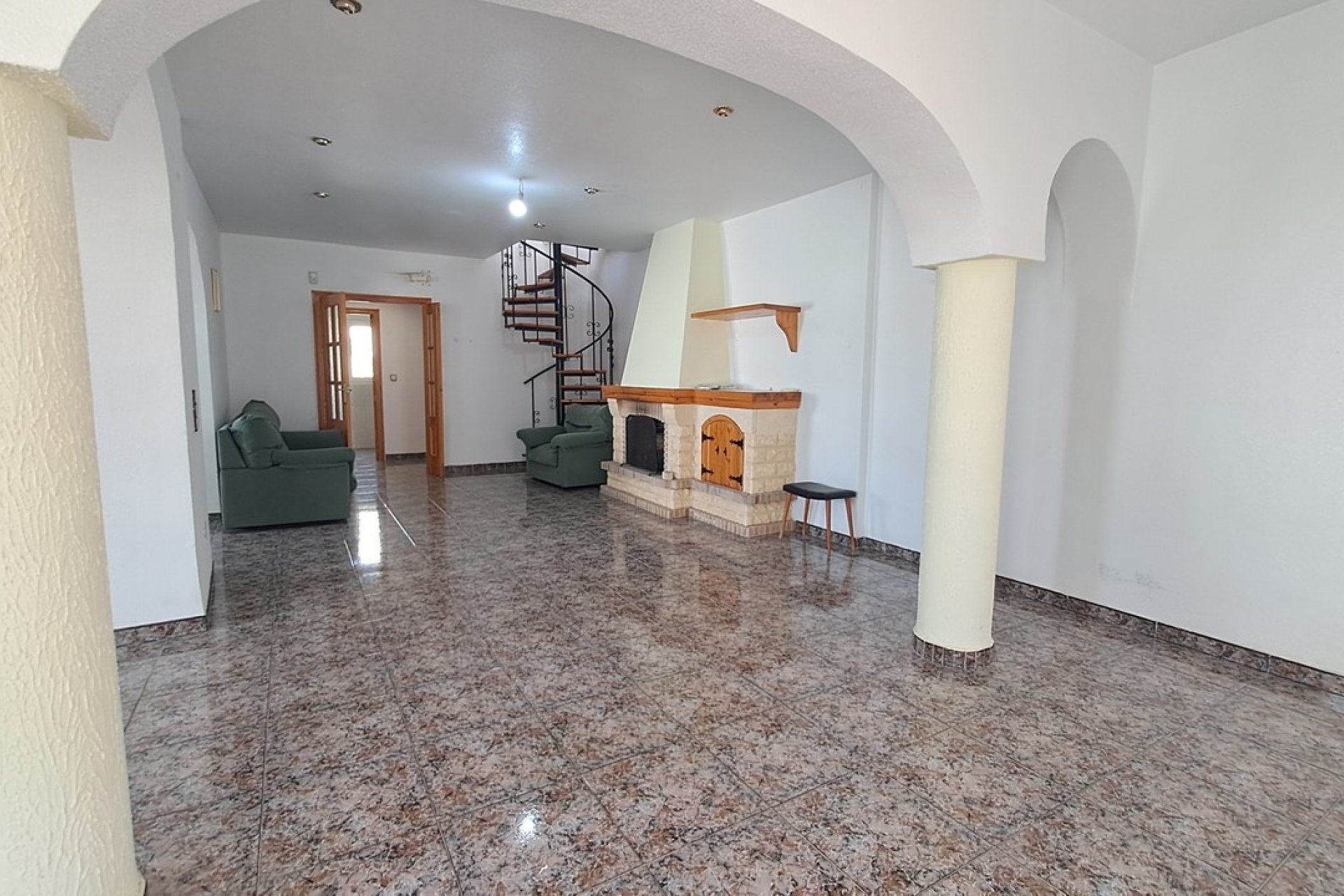Resale - Villa / House - Orihuela Costa - Villamartín
