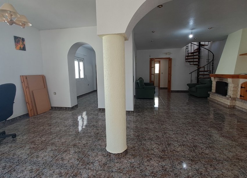 Resale - Villa / House - Orihuela Costa - Villamartín