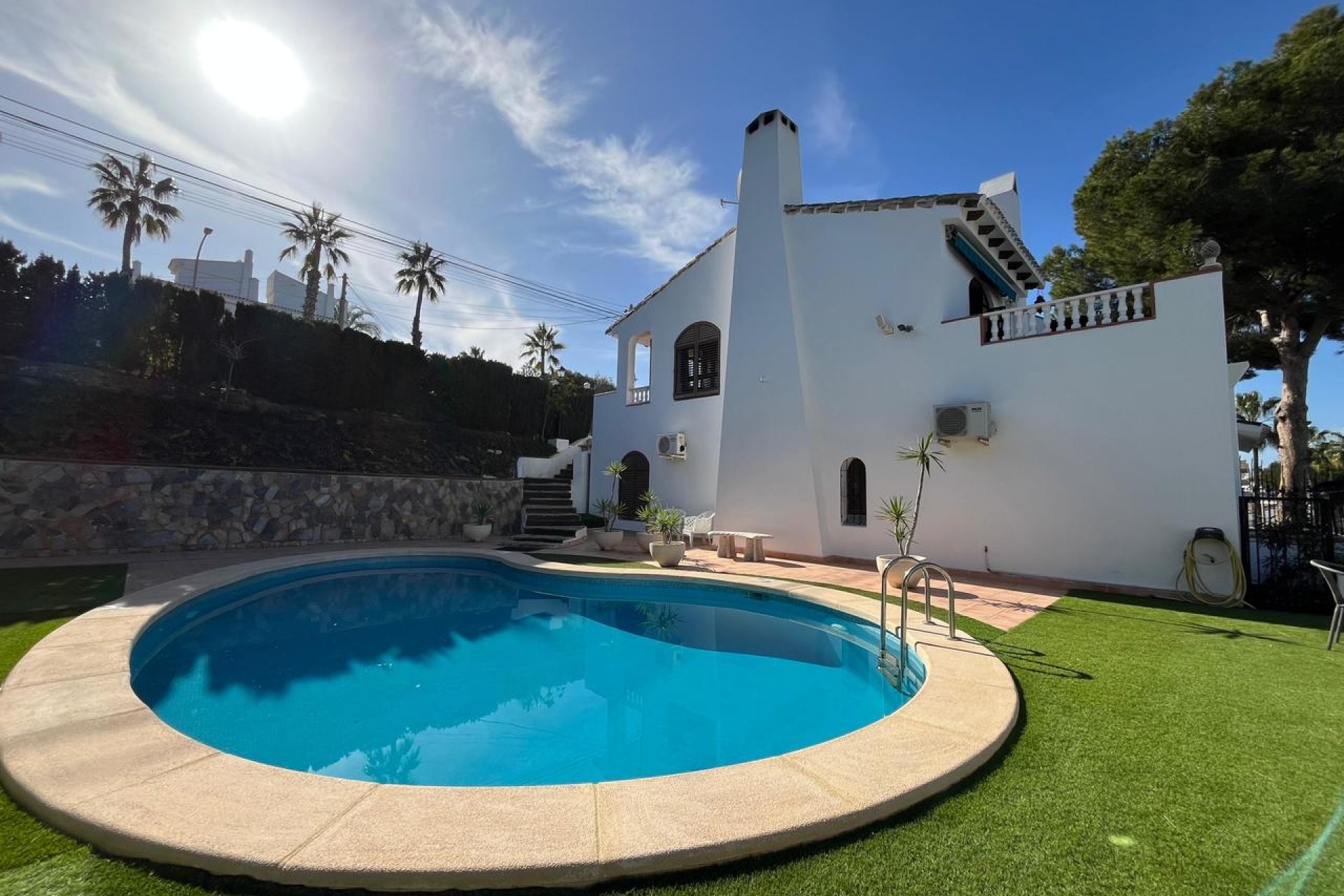 Resale - Villa / House - Orihuela Costa - Villamartín