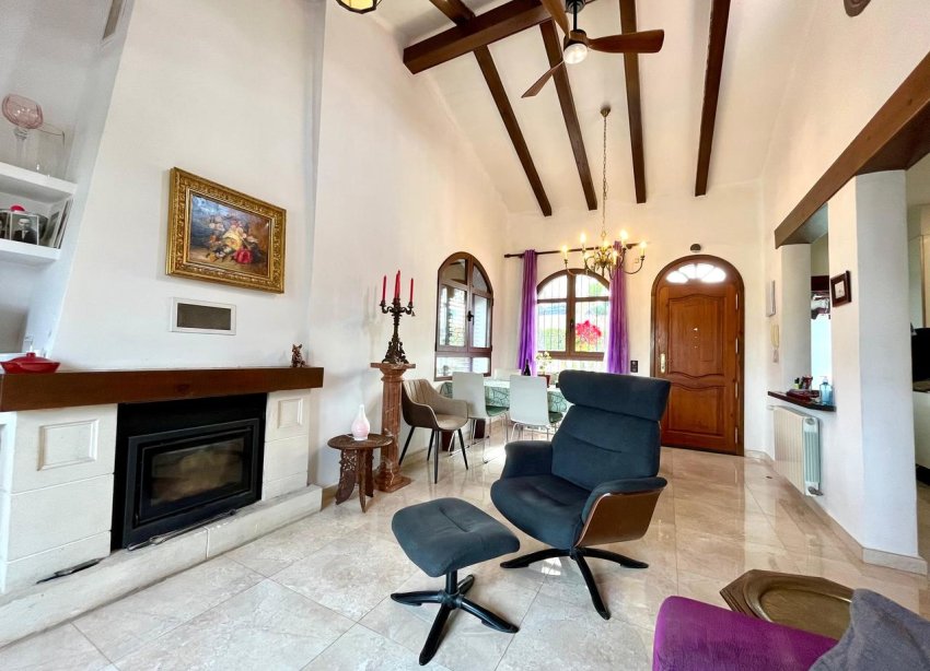 Resale - Villa / House - Orihuela Costa - Villamartín