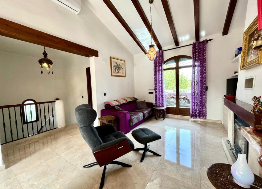 Resale - Villa / House - Orihuela Costa - Villamartín