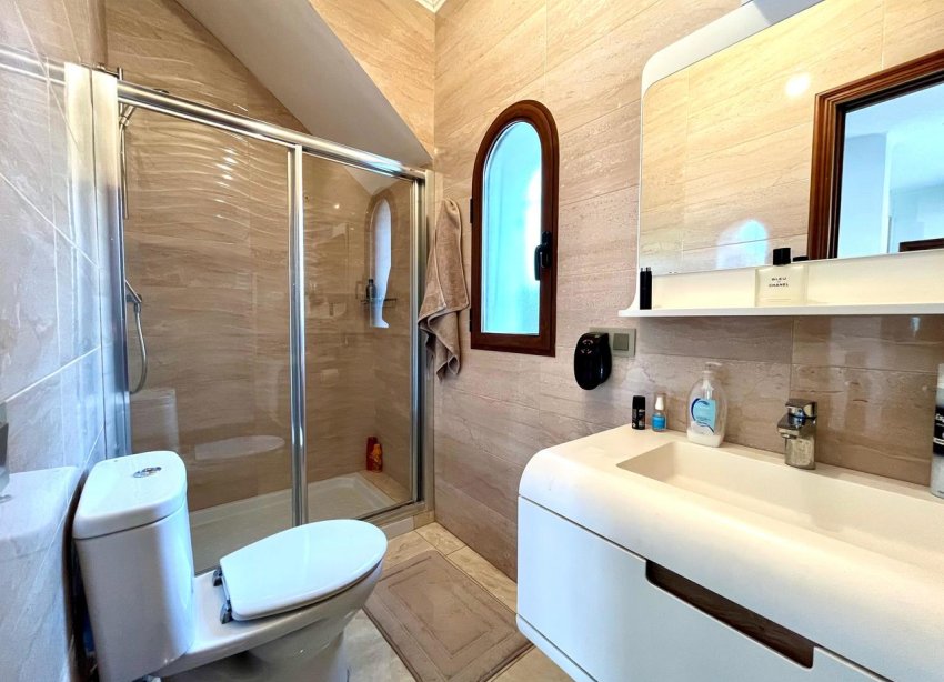 Resale - Villa / House - Orihuela Costa - Villamartín