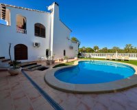 Resale - Villa / House - Orihuela Costa - Villamartín