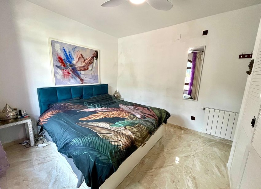 Resale - Villa / House - Orihuela Costa - Villamartín