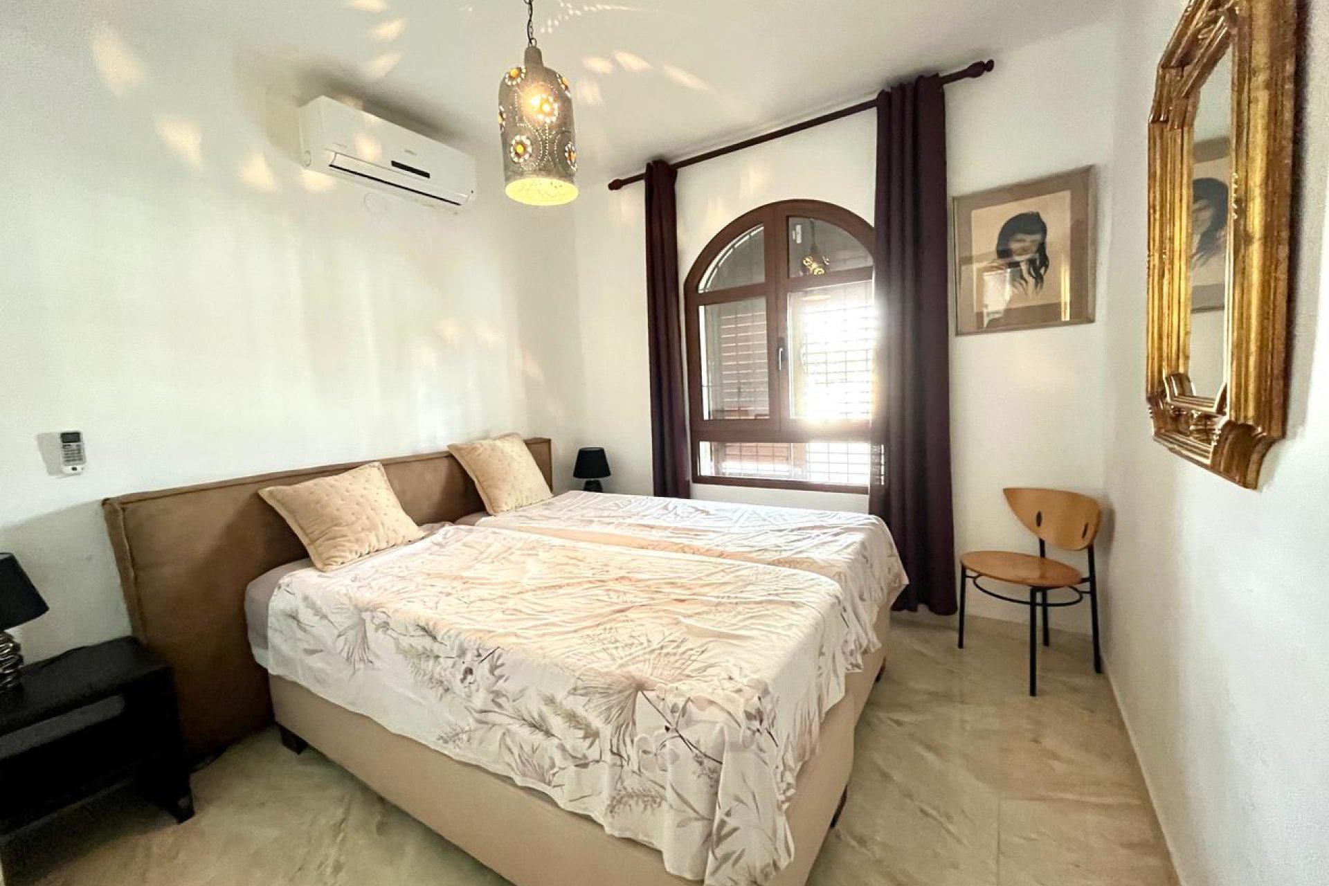 Resale - Villa / House - Orihuela Costa - Villamartín