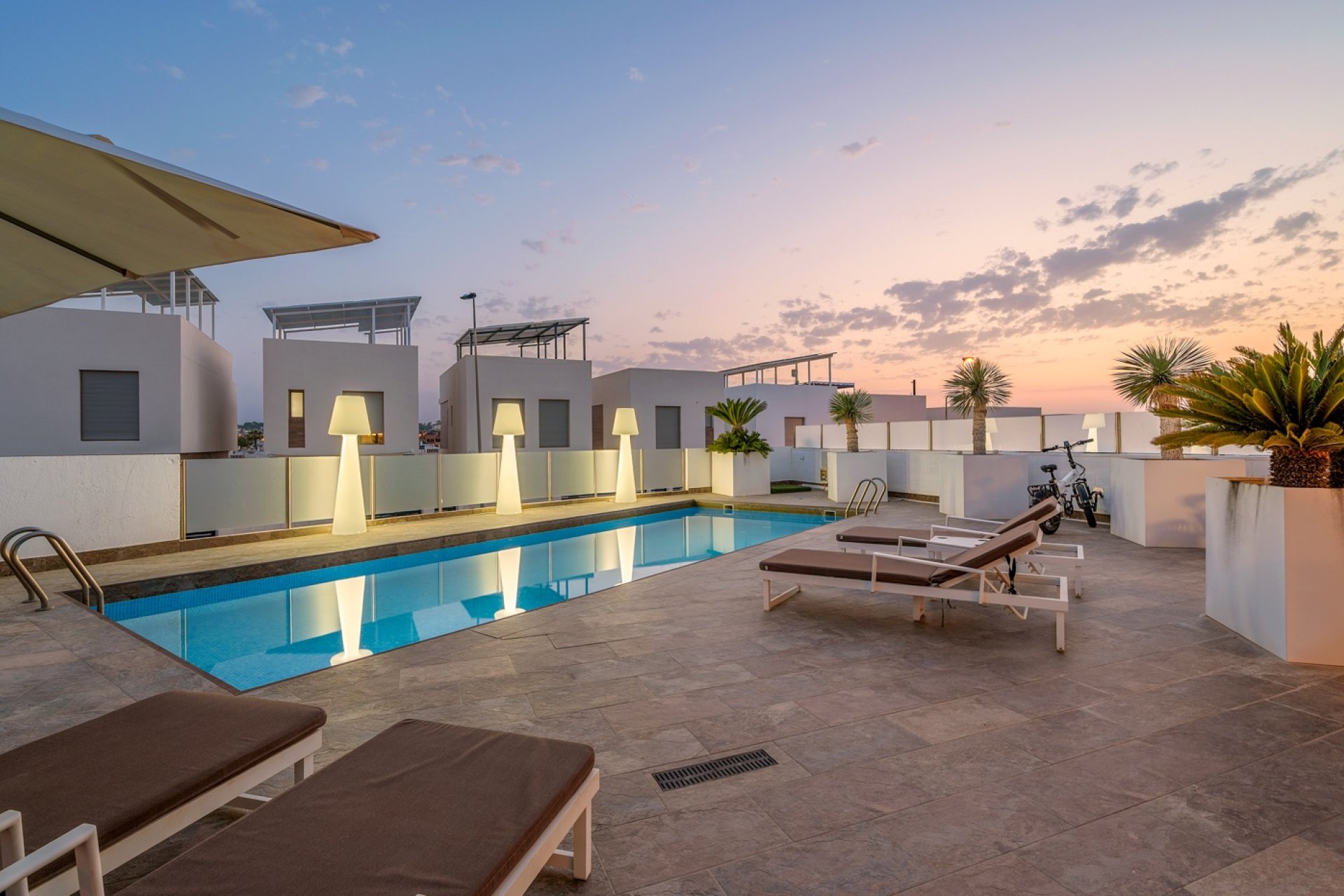 Resale - Villa / House - Orihuela Costa - Villamartín
