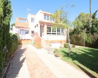 Resale - Villa / House - Orihuela Costa - Villamartín