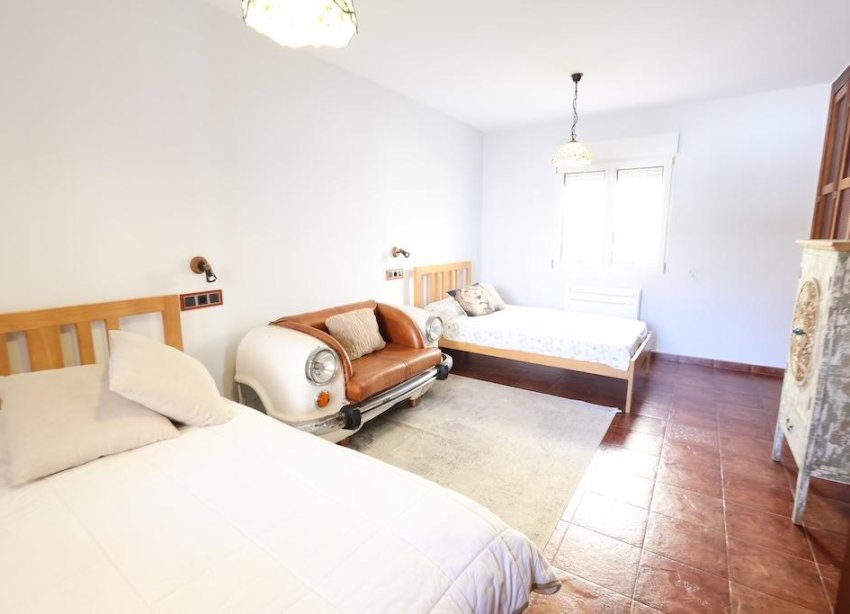Resale - Villa / House - Orihuela Costa - Villamartín