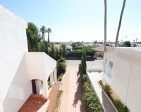 Resale - Villa / House - Orihuela Costa - Villamartín