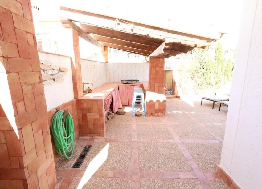 Resale - Villa / House - Orihuela Costa - Villamartín