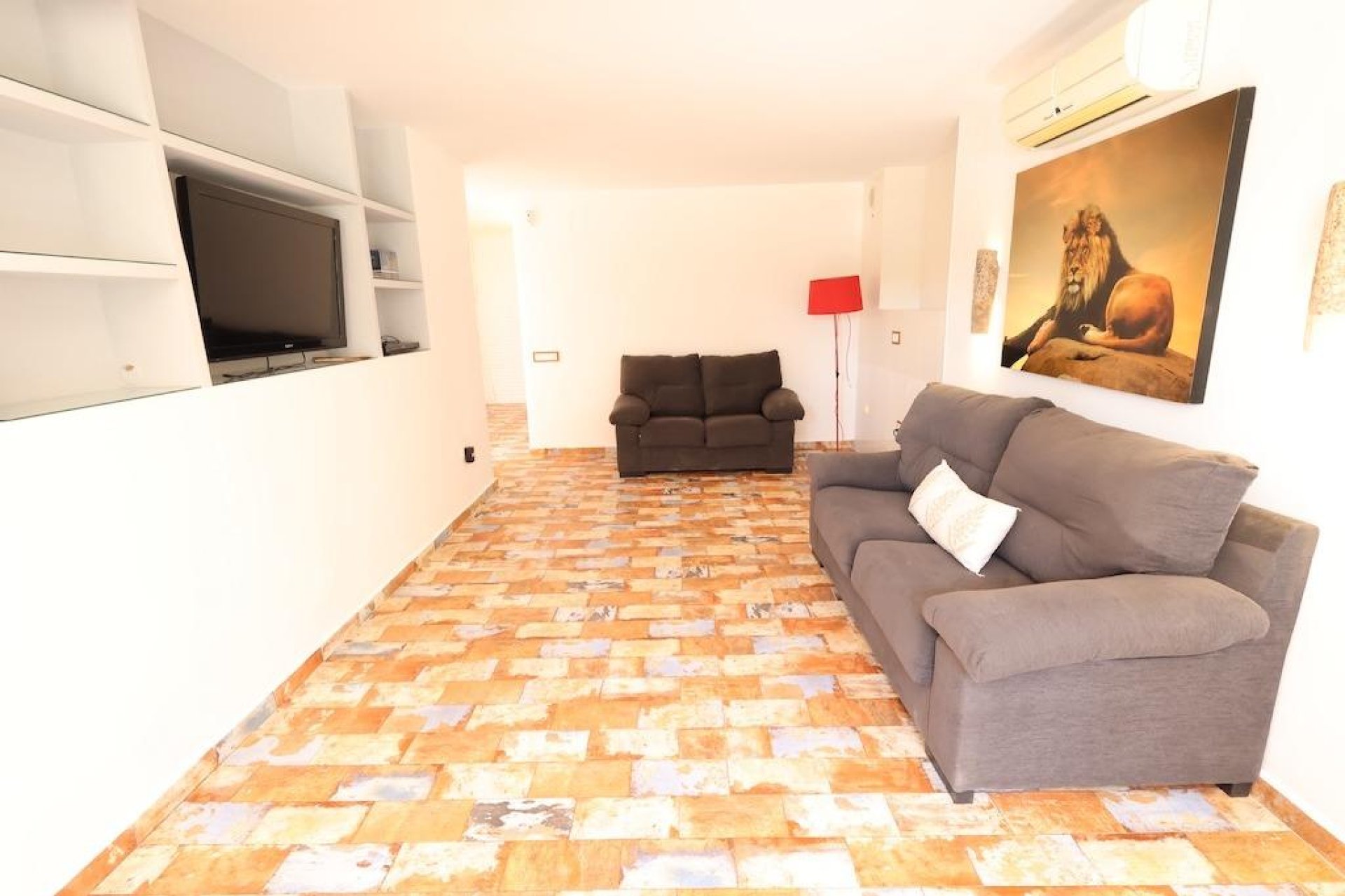 Resale - Villa / House - Orihuela Costa - Villamartín