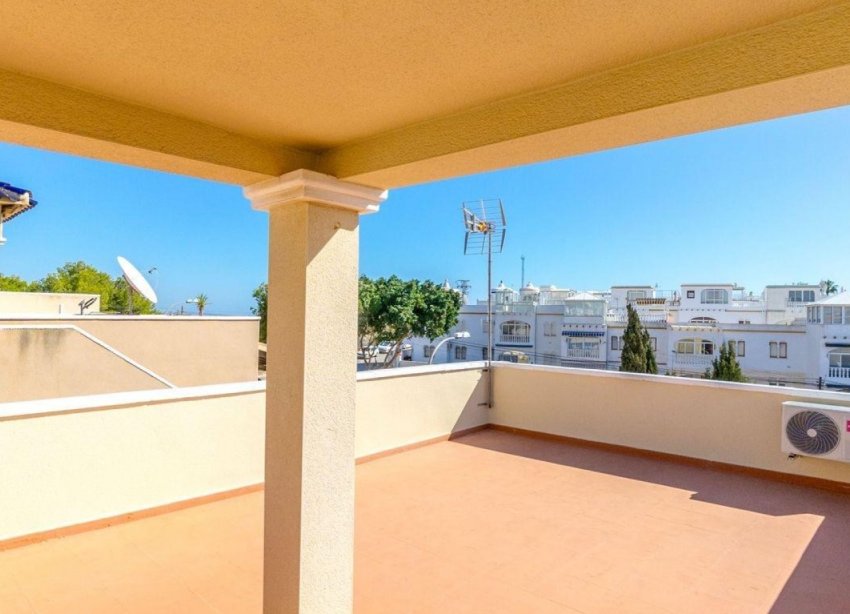 Resale - Villa / House - Orihuela Costa - Villamartín