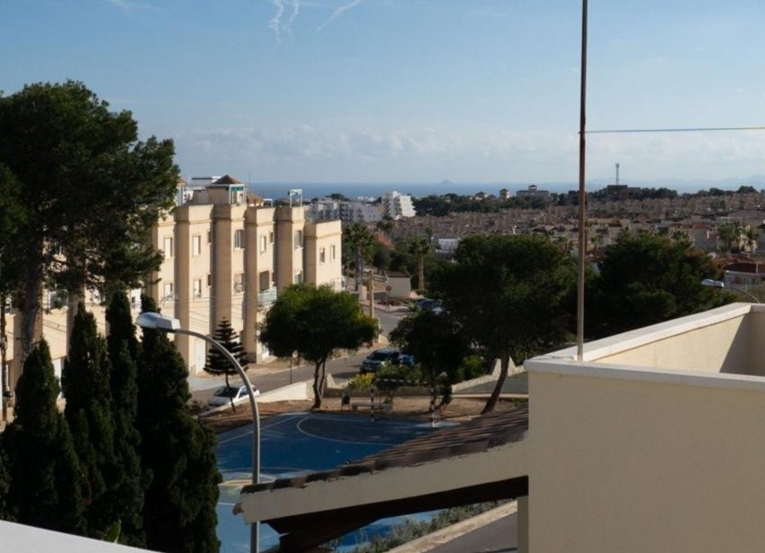 Resale - Villa / House - Orihuela Costa - Villamartín