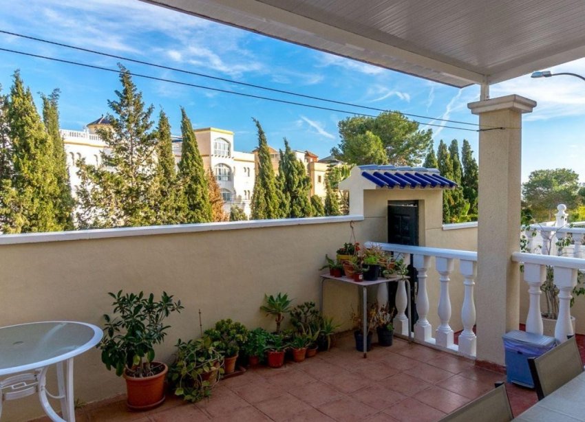 Resale - Villa / House - Orihuela Costa - Villamartín