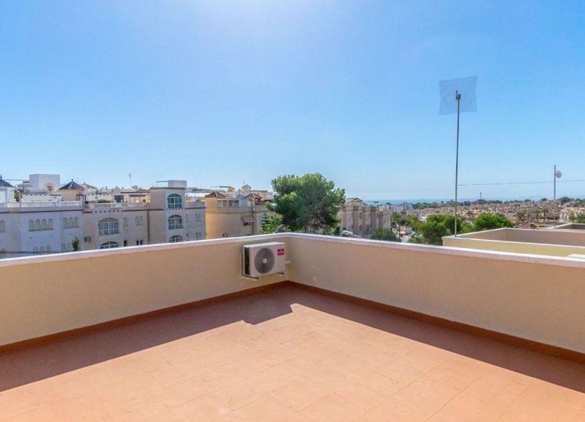 Resale - Villa / House - Orihuela Costa - Villamartín