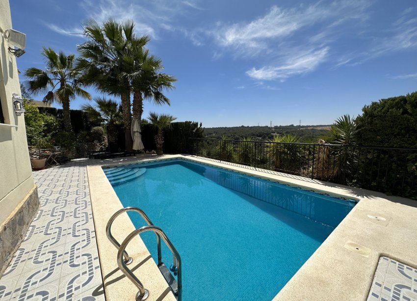 Resale - Villa / House - Orihuela Costa - Villamartín