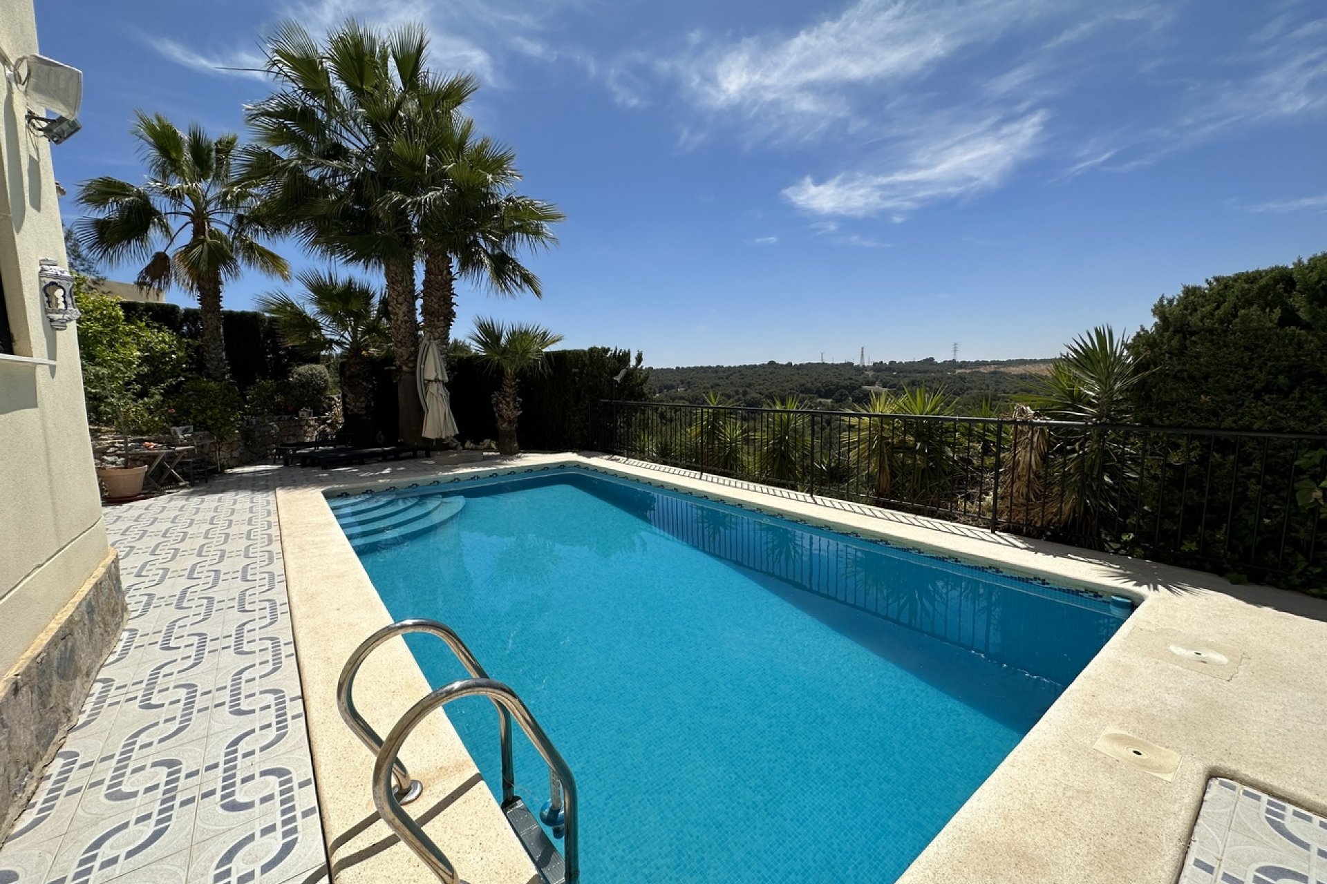 Resale - Villa / House - Orihuela Costa - Villamartín