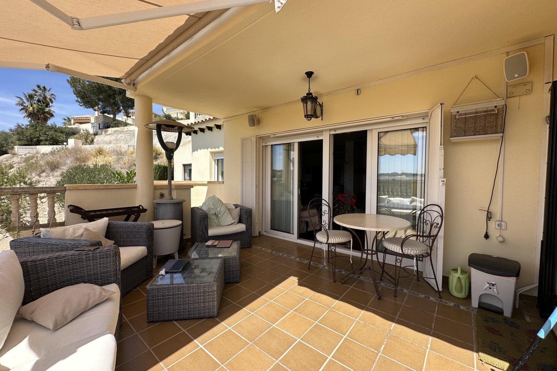 Resale - Villa / House - Orihuela Costa - Villamartín