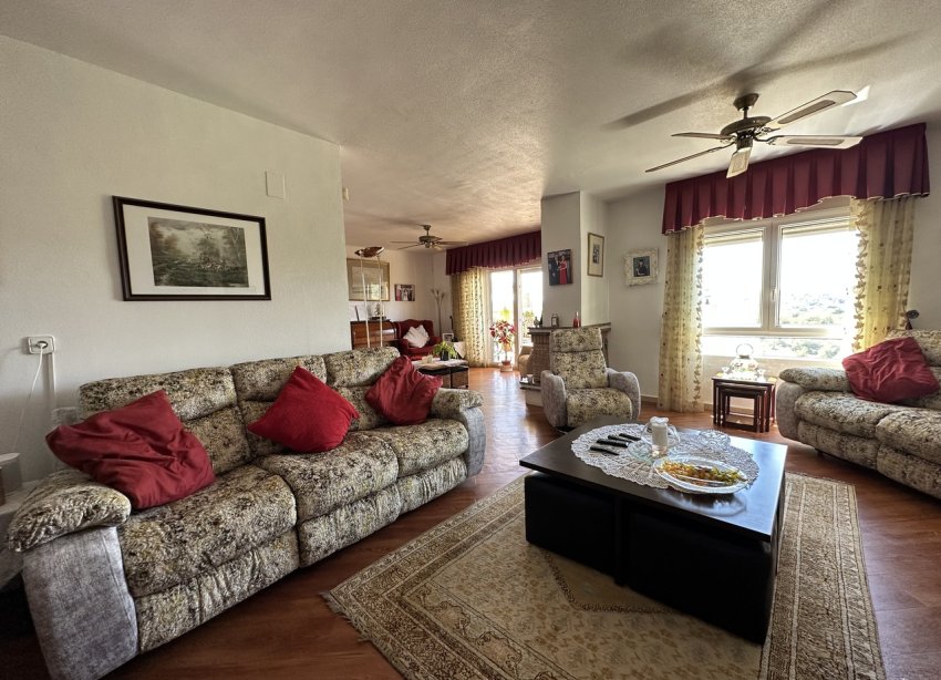 Resale - Villa / House - Orihuela Costa - Villamartín